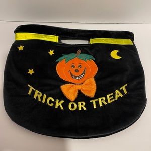 Safe & Smart Halloween Reflective Treat Bag, 13”H x 16” L